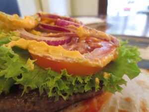 "Innenleben" des Hamburgers bei Burger Steig